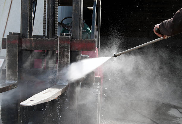 Best Gutter Cleaning  in Snohomish, WA